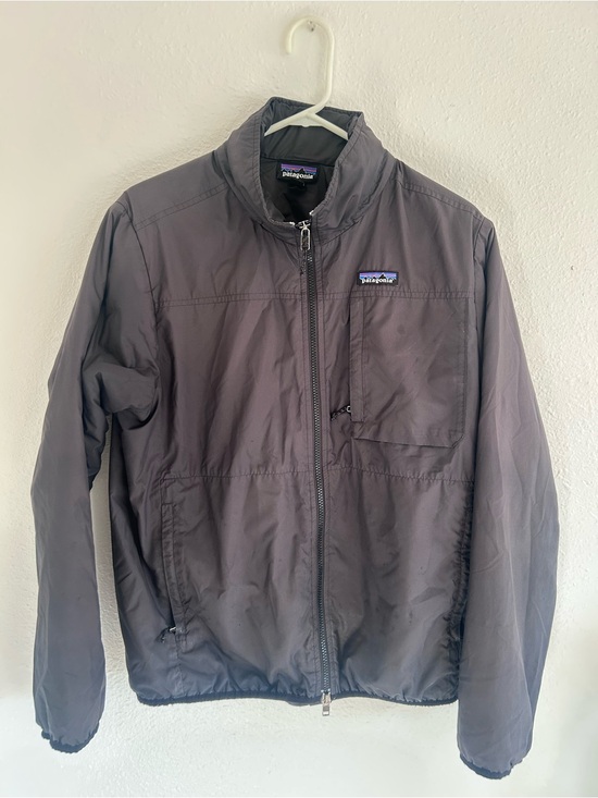 Patagonia Other - Patagonia Men's Charcoal Lightweight Jacket
